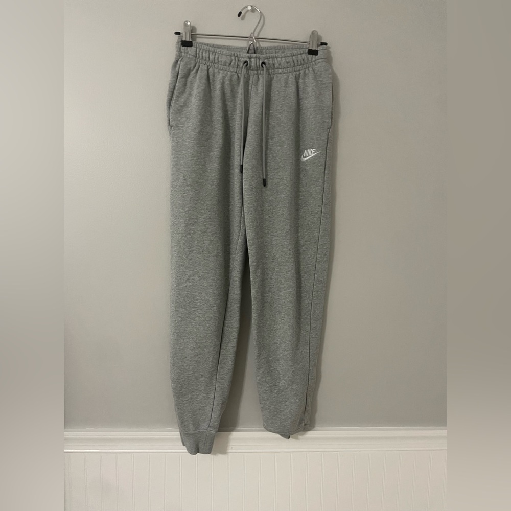 Gray Nike Sweatpants